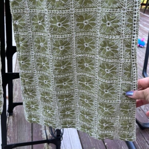 SOLD Anthropologie Luna Moon Eyelet Embroidered Floral Green 2 Piece Pants Top L - Picture 4 of 15